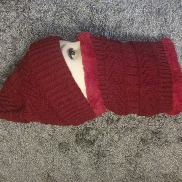 2 piece set beanie/facemask ready for winter,snow,cold. Interior lining - Picture 2 of 2